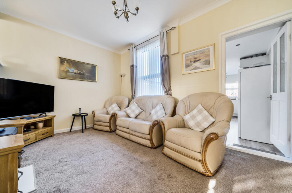 1348631-16-68d27e...