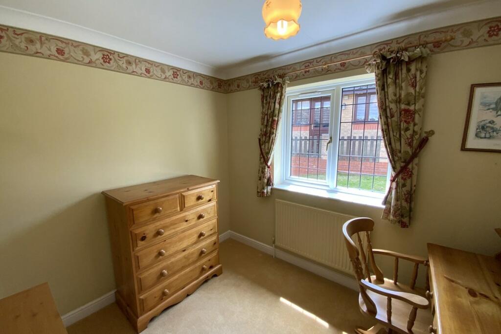 bedroom/office
