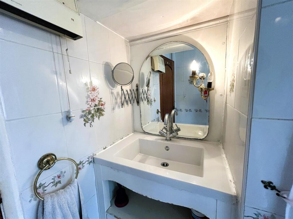 basin.JPG