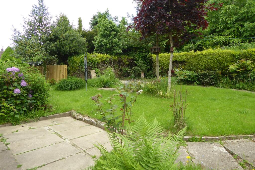 EXTERNALLY - REAR GARDEN