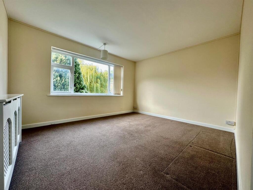 WhatsApp Image 2025-10-30 at 12.32.13_1fbb8991.jpg