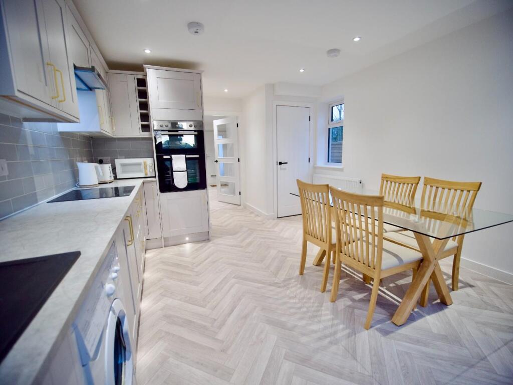 Dining Kitchen