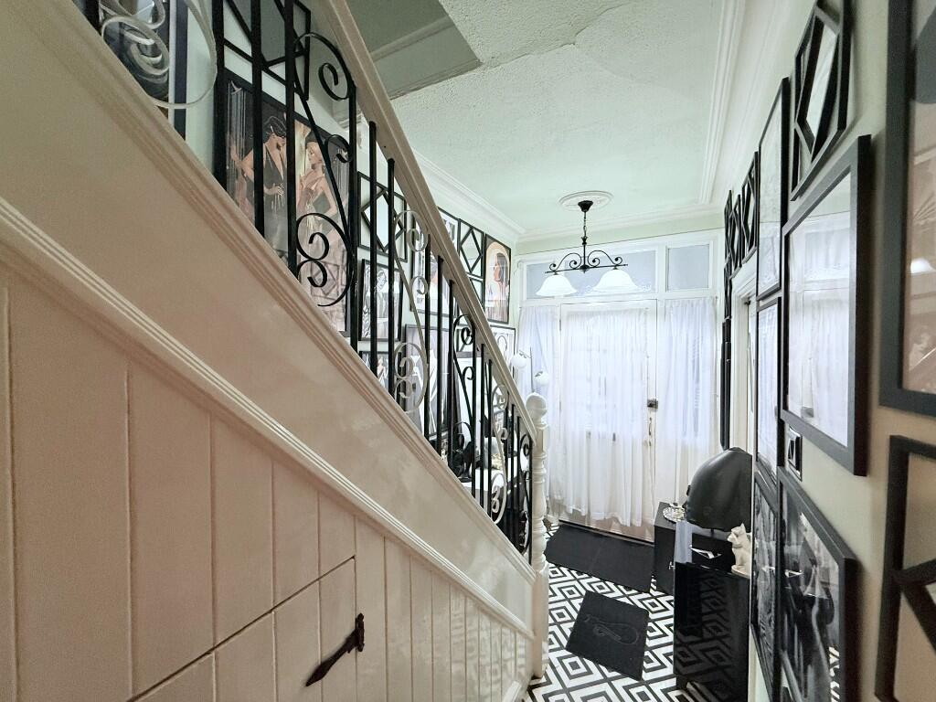 Ronald Park Avenue, Westcliff-On-Sea, Essex, SS0