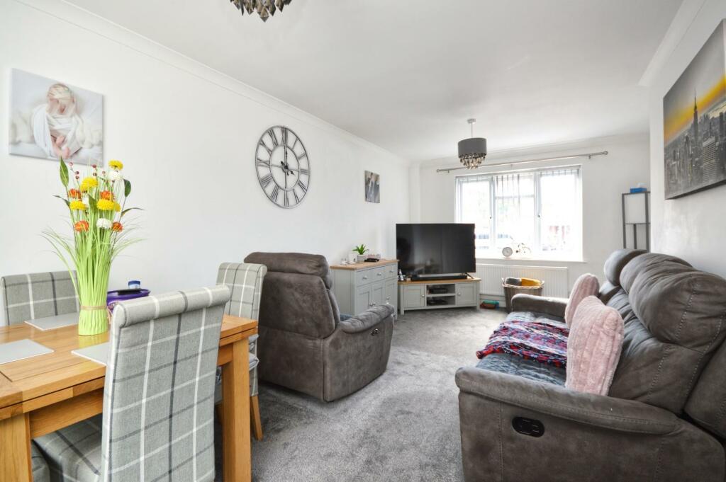 Sitting/Dining Room