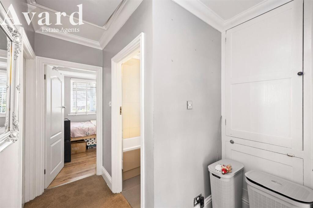 Millcross Road, 17-009.JPG