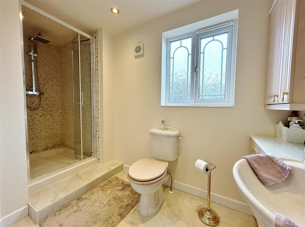 Master Ensuite