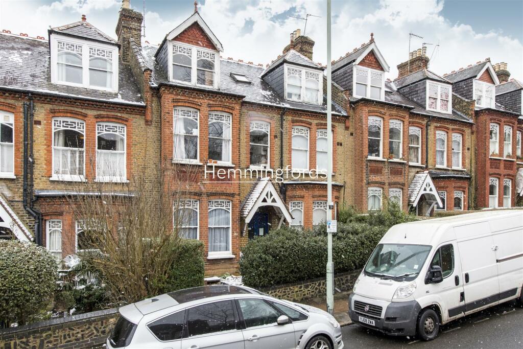 Flat 5, 92 Crouch Hill Lo-7.jpg