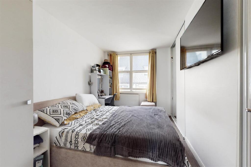 Bedroom.jpg