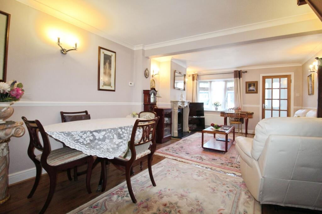 pbox-dining_room-294314.JPG