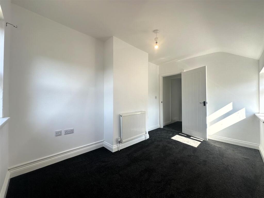 Bedroom 3 III.jpg