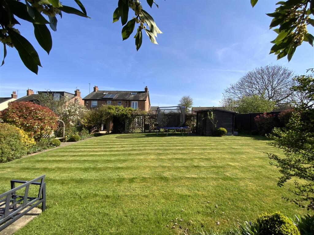 Large Rear Garden