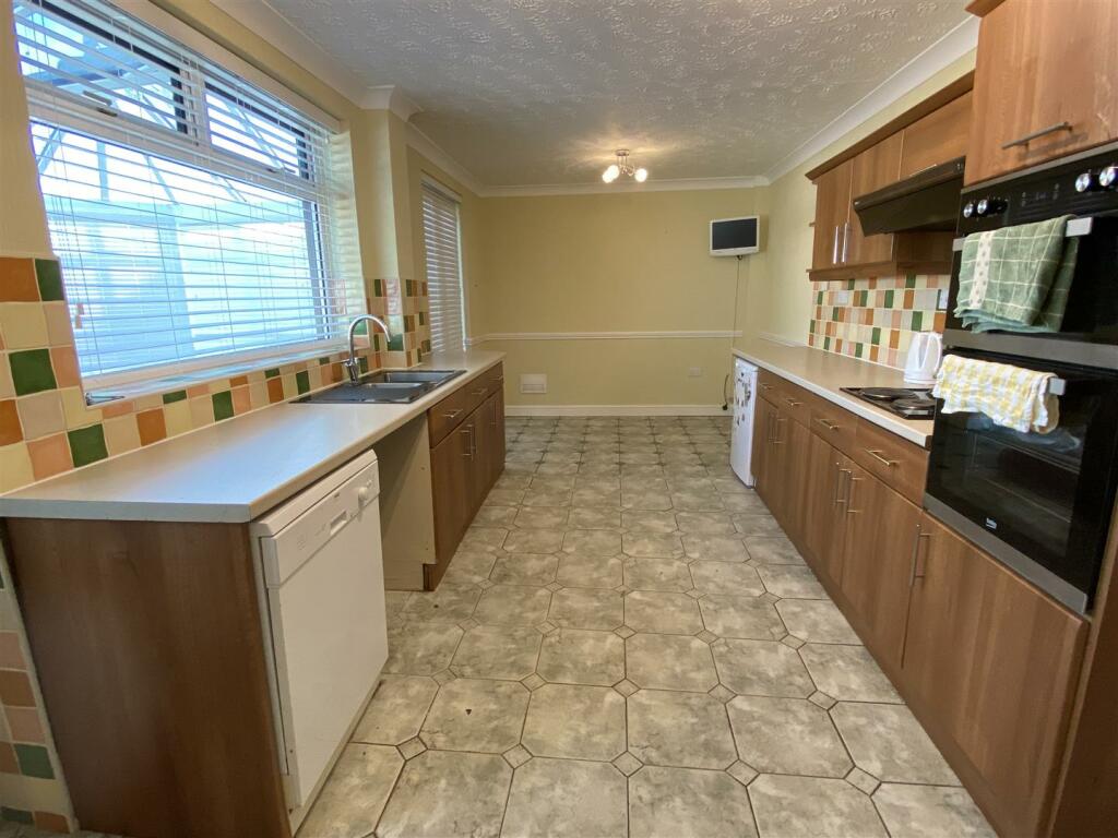 2nd image Breakfast Kitchen