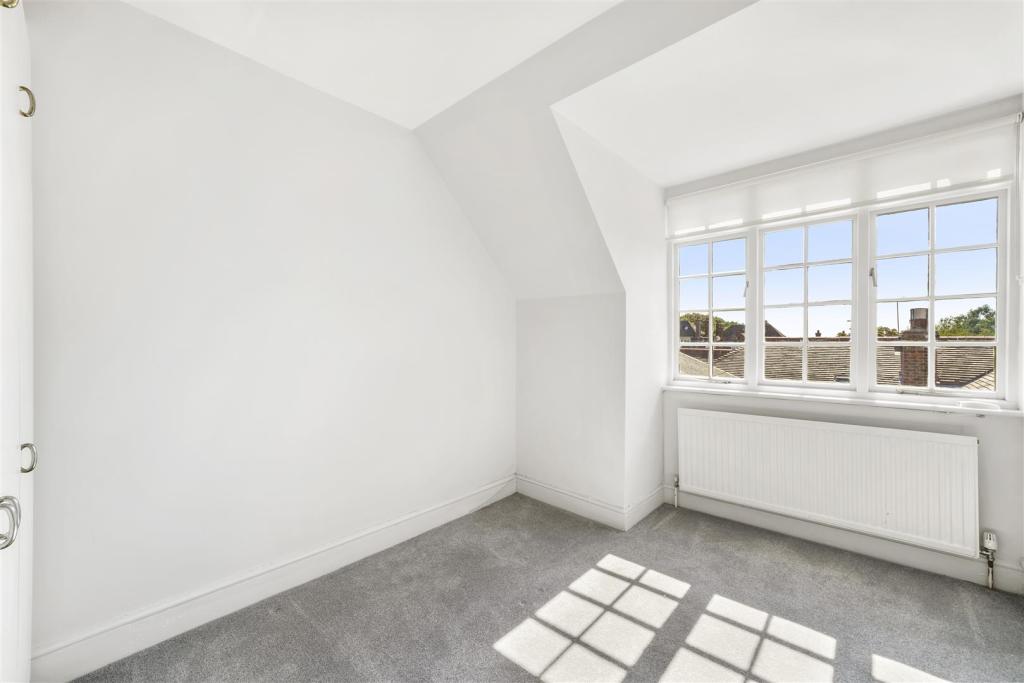 Flat 4, 15 Redington Gardens - Lunn6pQT7VegXhCJ0ac