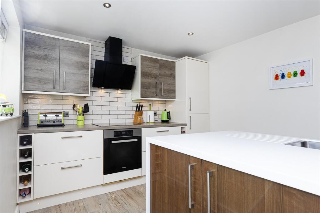 Bramleys Estate Agents - Acorn Croft - Fenay Bridg