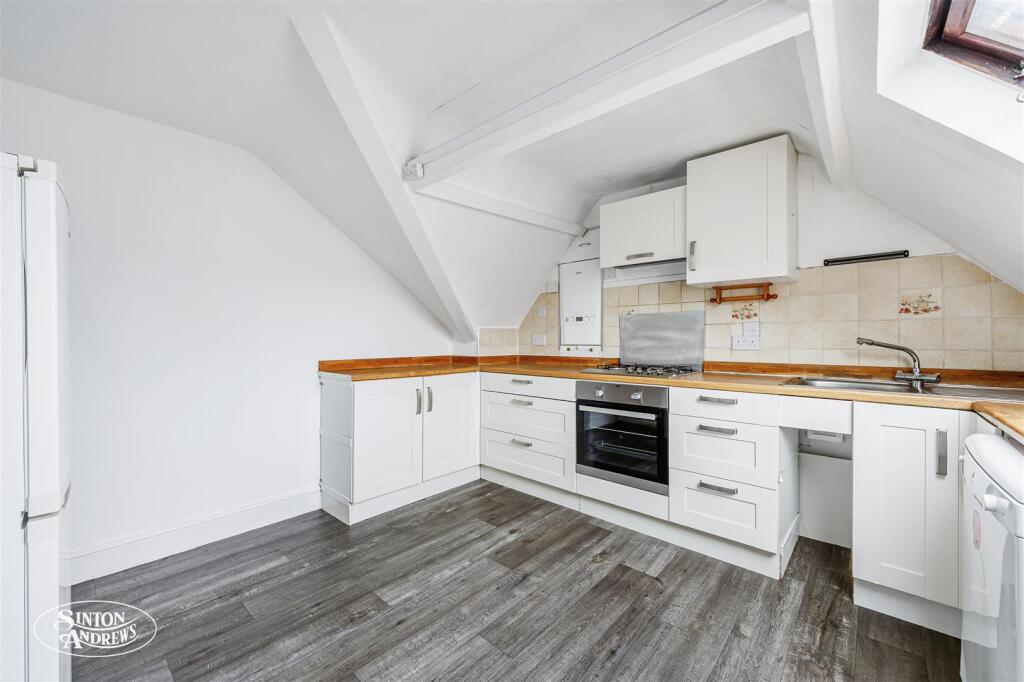 Flat C, 3 Somerset Road  (3).jpg