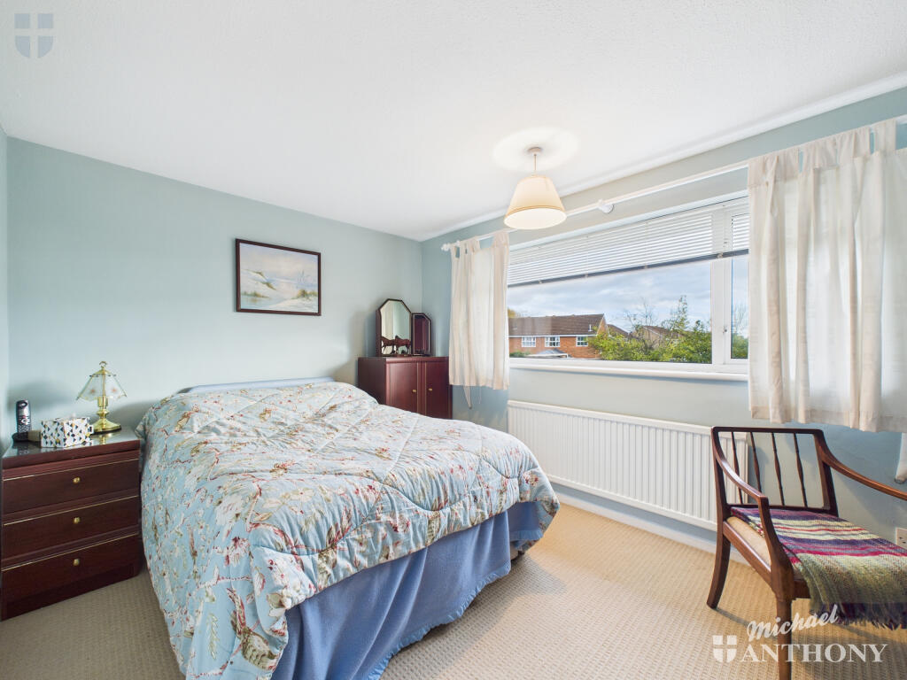 CAM03218G0-PR0812-STILL001