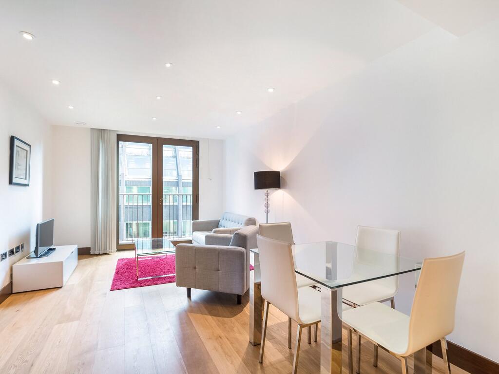 St Dunstans Court