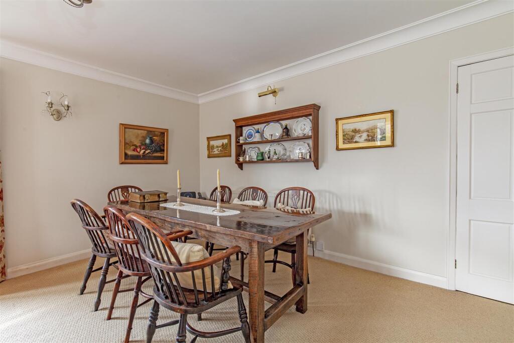 Reception Room-3.jpg