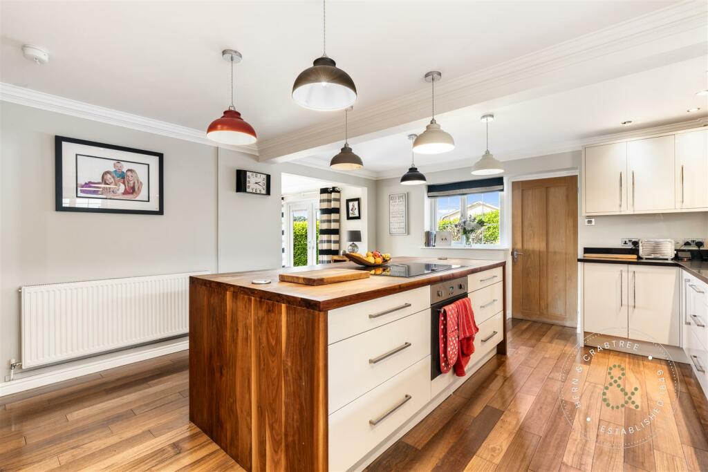 Pencoed Avenue, Int, HernCrabtree (7).jpg