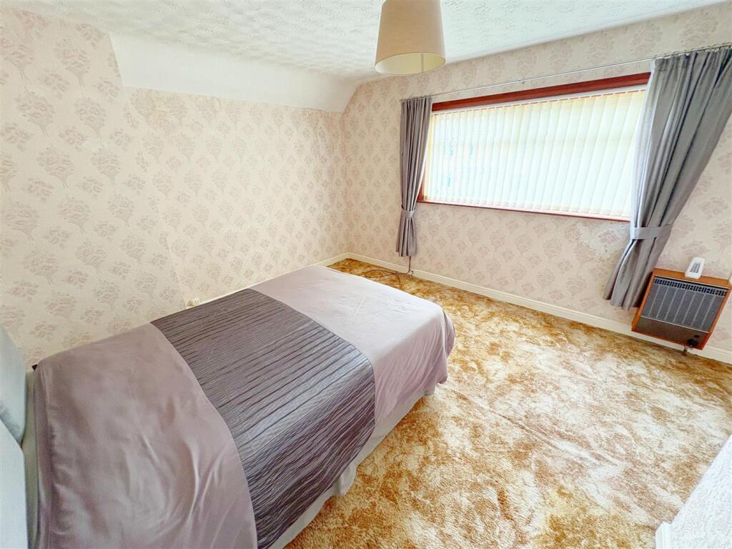 Bedroom One (10).jpg