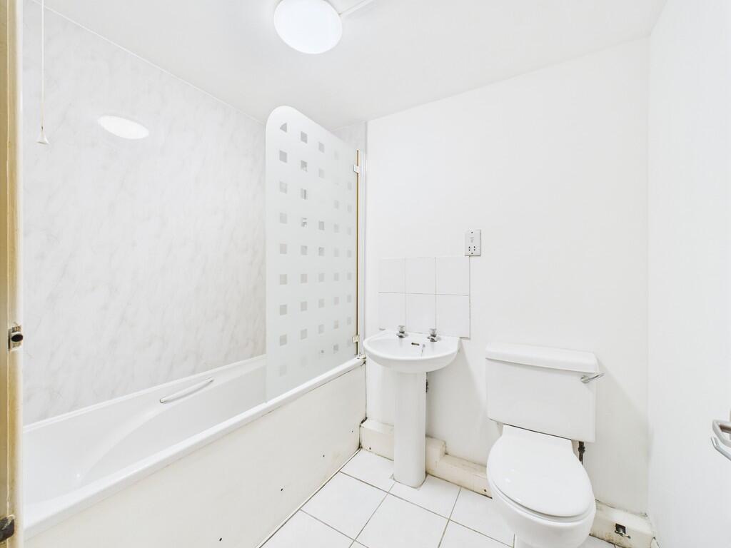 CAM02089G0-PR0549...