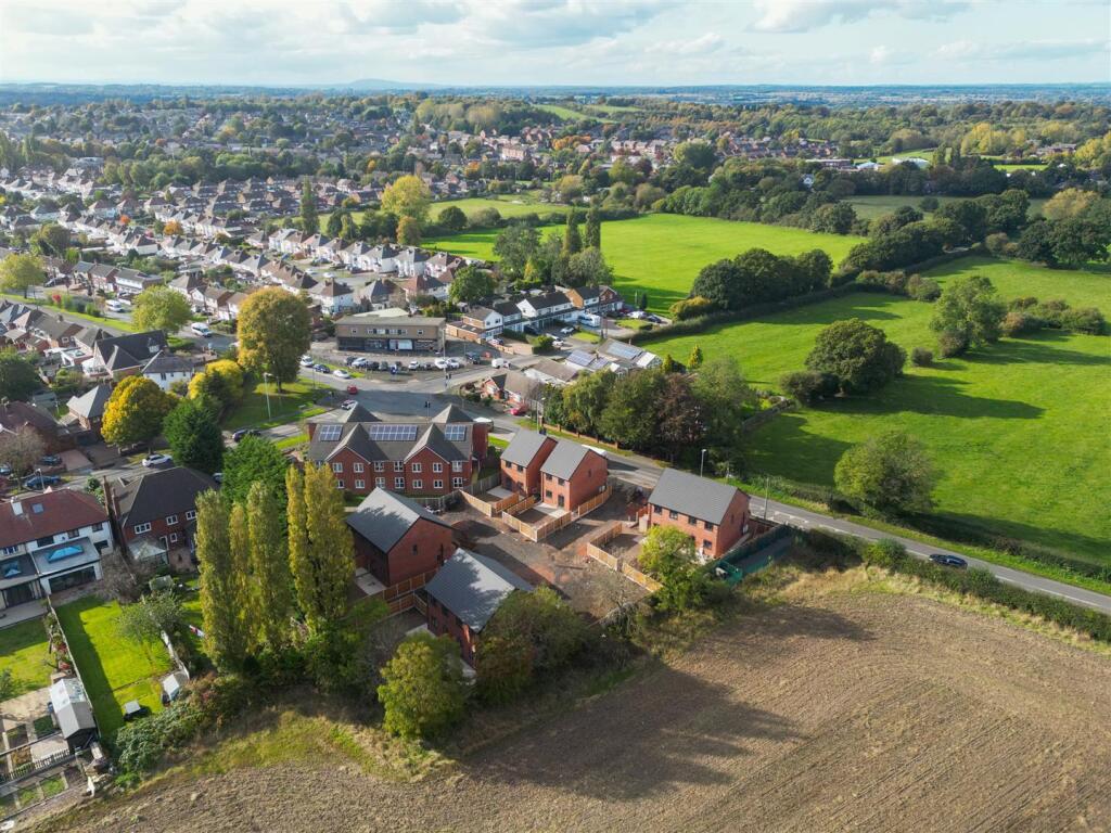 Blackhalve Mews Wednesfield 300 1.jpg