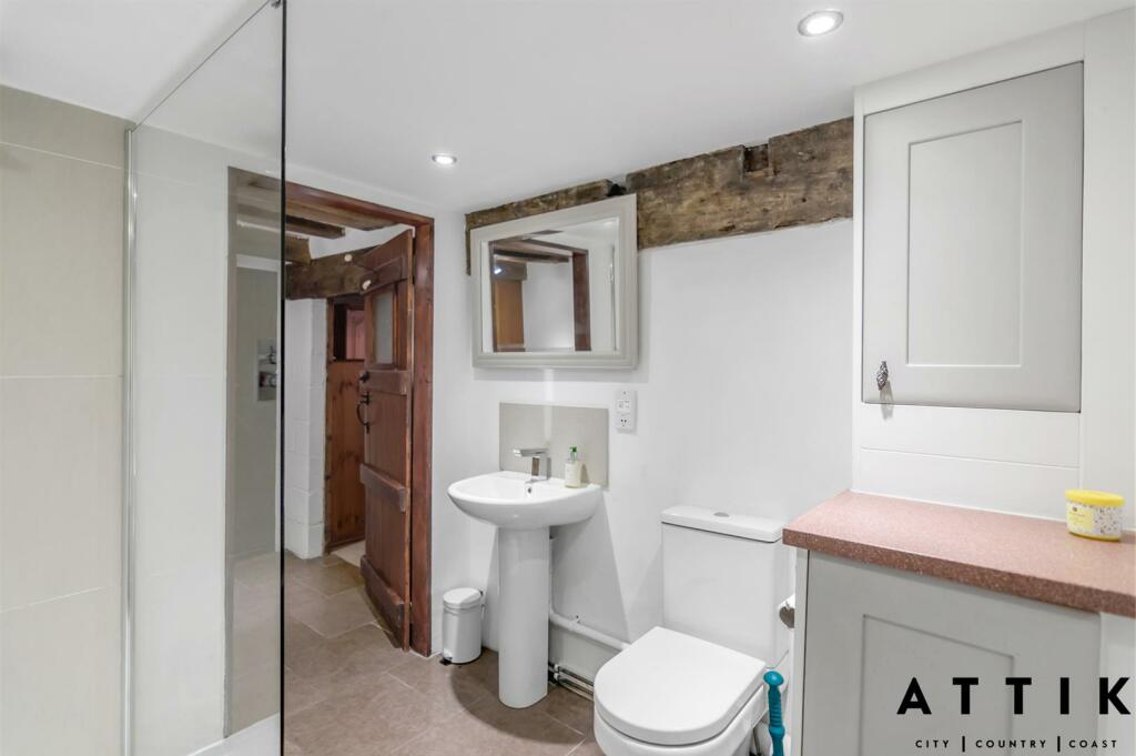 152 Chediston Street, Halesworth IP19 8BD (30).jpg