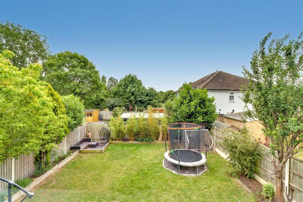 45 trinder way bedroom window paint 3d.jpg