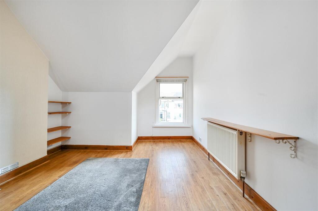 UPPER MAISONETTE - 67 EGERTON ROAD - TN393HL (13).