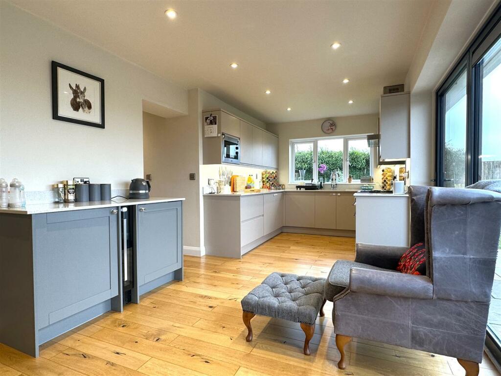 Stunning Kitchen 290
