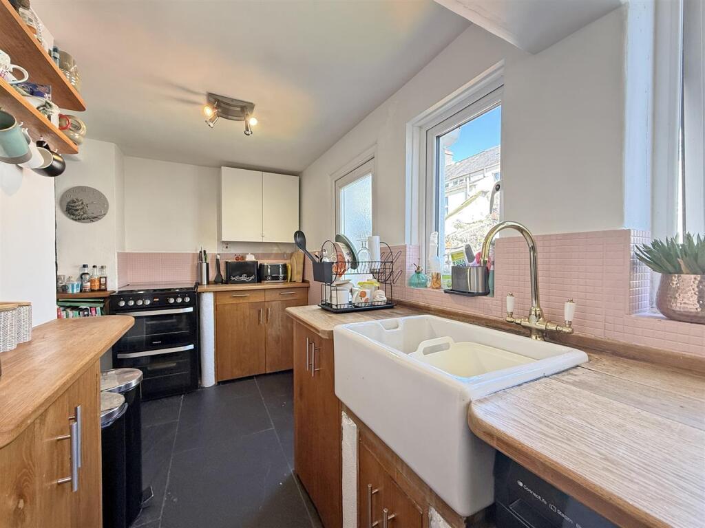 Cotehele Avenue 90 - Kitchen FP.jpg