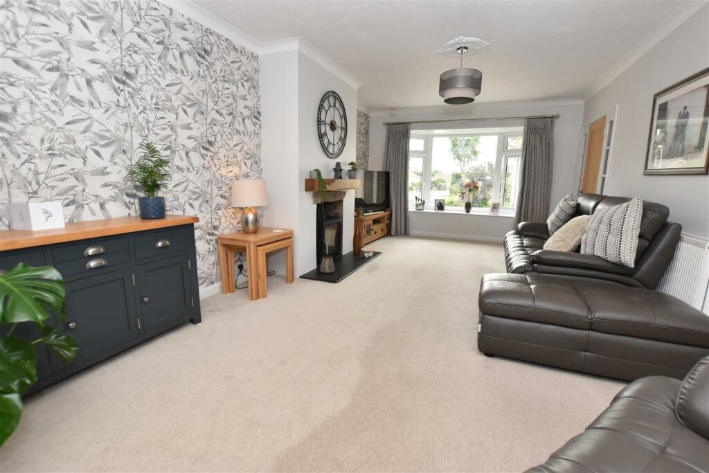 Lounge - additional image.JPG