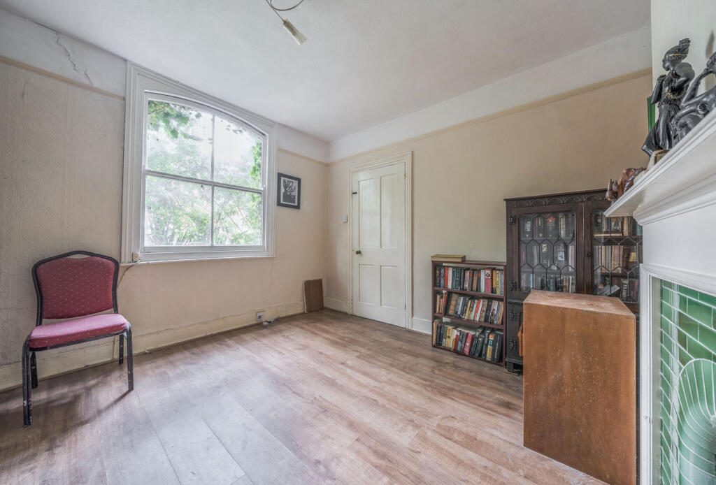 1288055-44-682d9e...