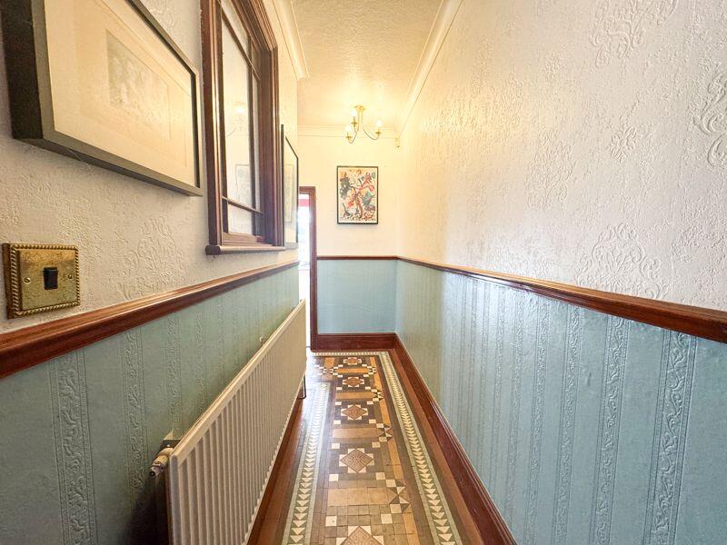 Inner hall 