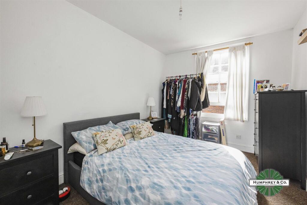 Flat C 9 Exmouth Street -002.JPG