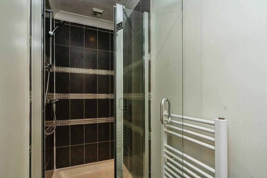 gu212qd-fa-dsc052...