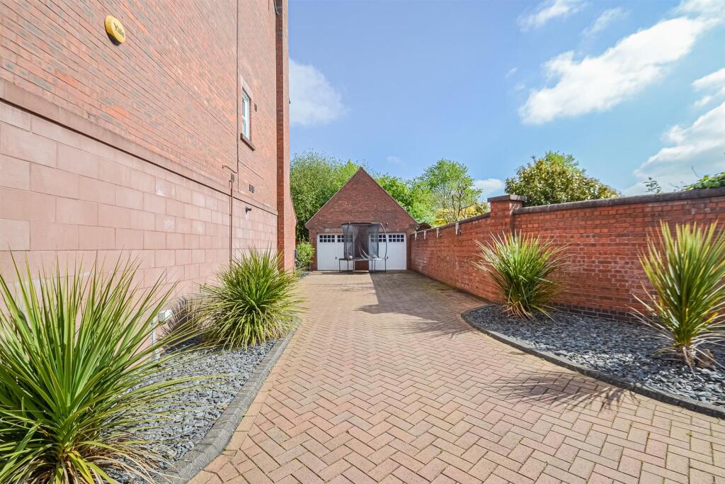Driveway &amp; Double Garage