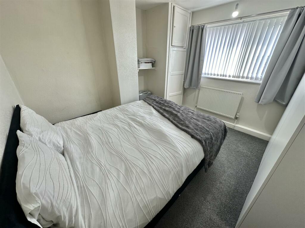 Bramleys Estate Agents - Moorcroft Drive - Dewsbur