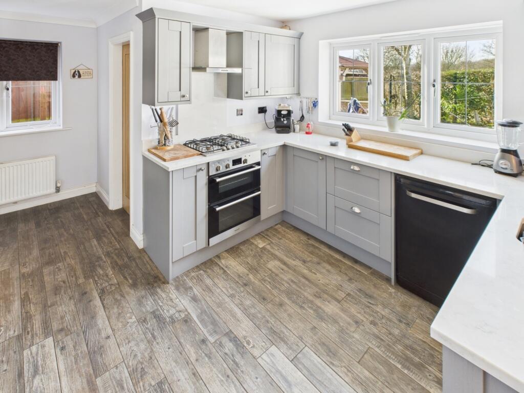 CAM04233G0-PR0017-STILL014 - Copy