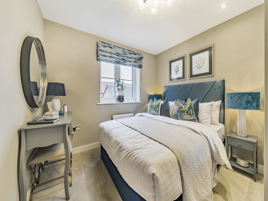 Hatfield Bedroom (2).jpeg