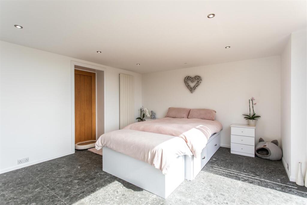 31 Claremont Road-46.jpg