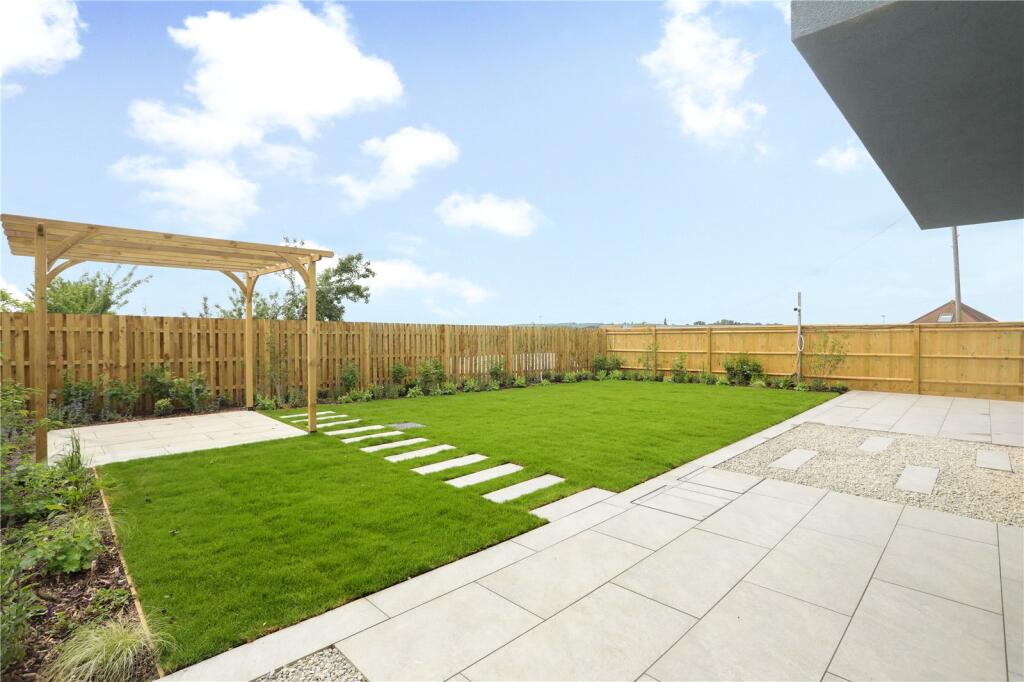 Show Home Garden
