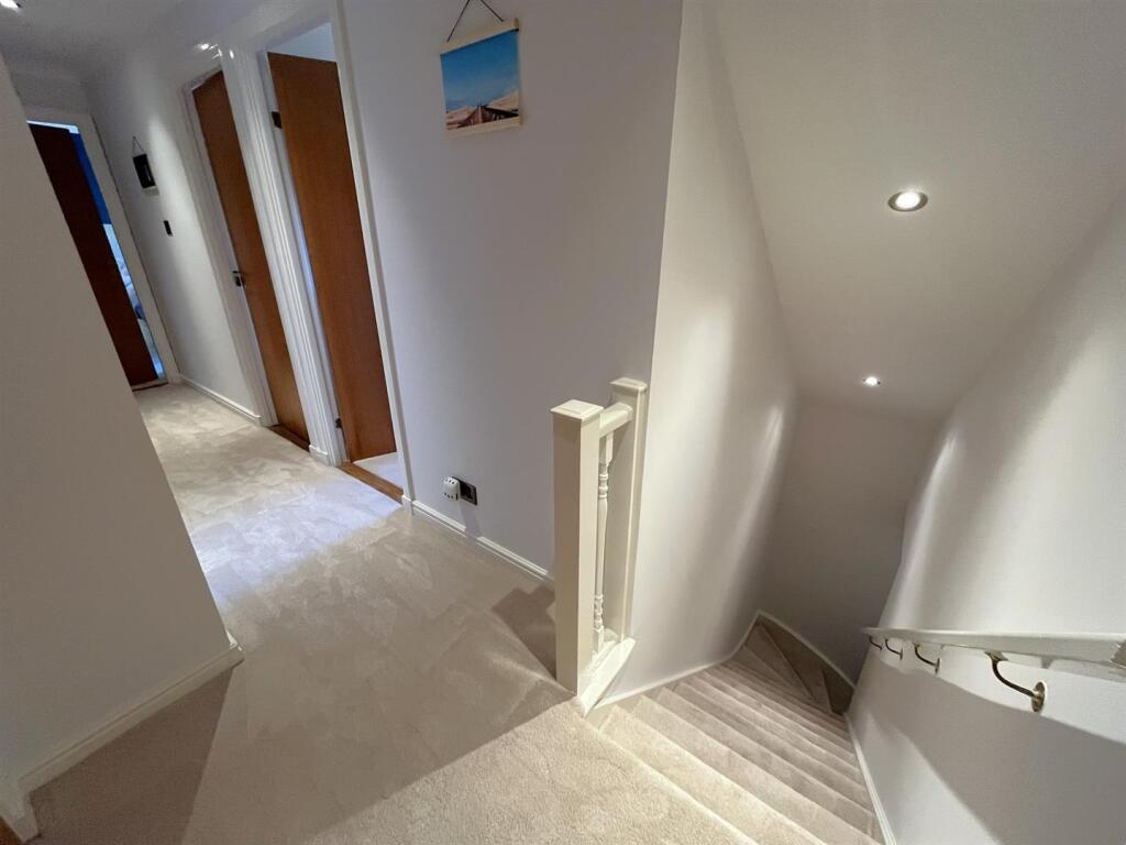 STAIRCASE &amp; LANDING