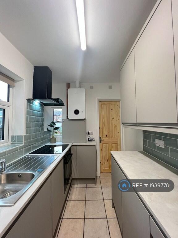 Kitchen 1