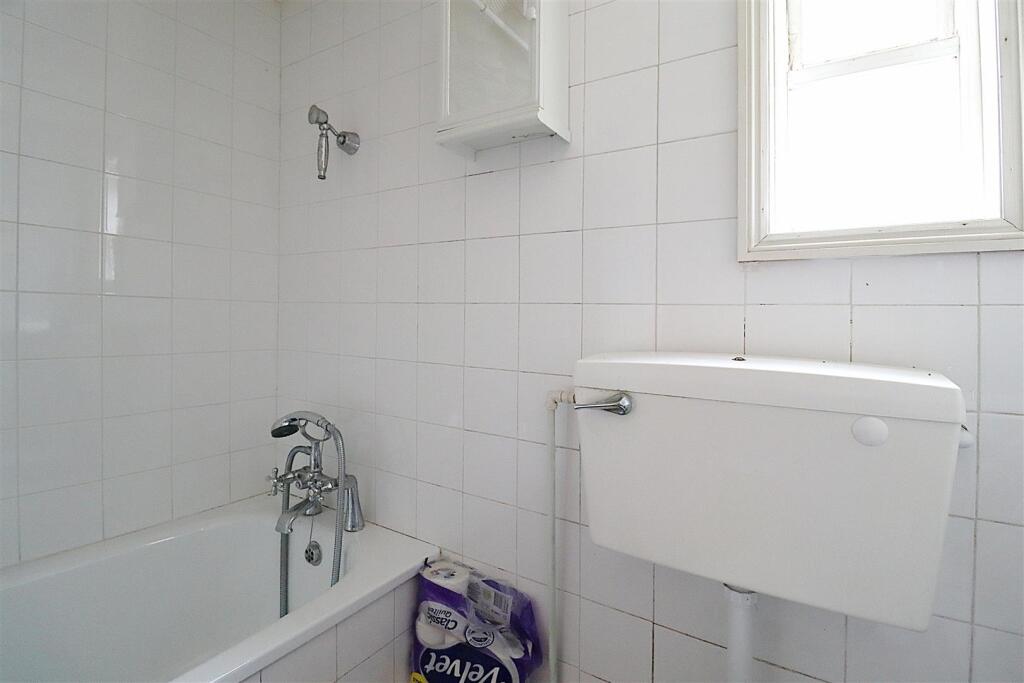 DOWNSTAIRS BATHROOM