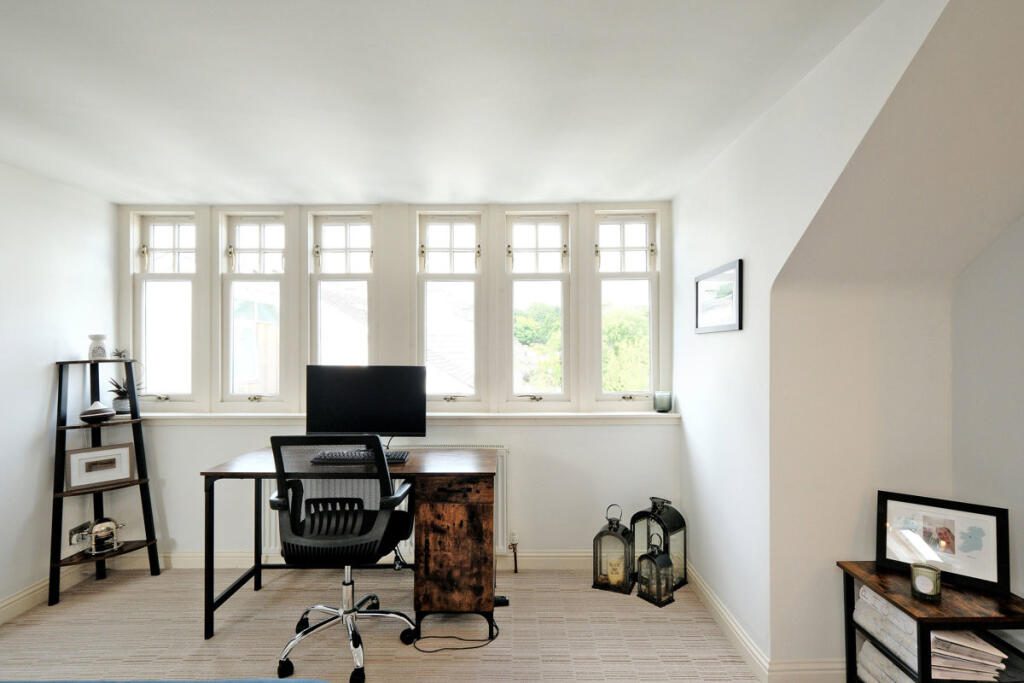 Lounge alternative view