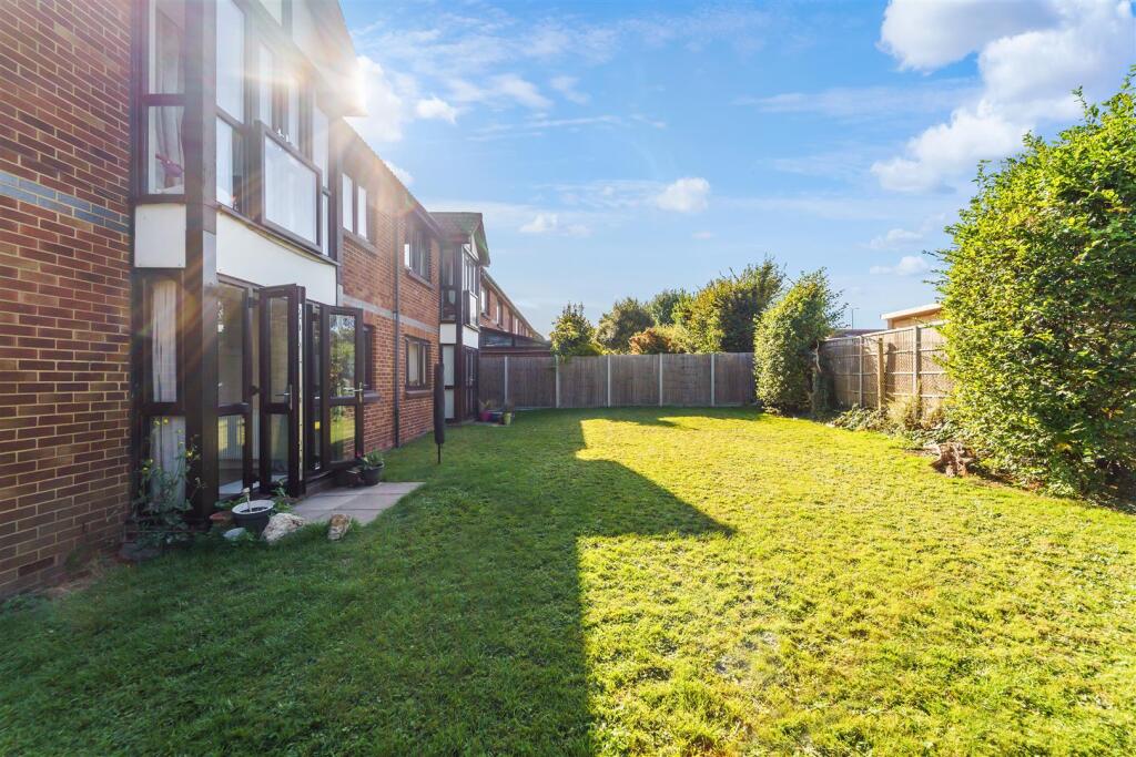 FARRIERS CLOSE (12).jpg