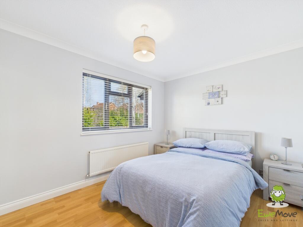 CAM03778G0-PR0187-STILL021