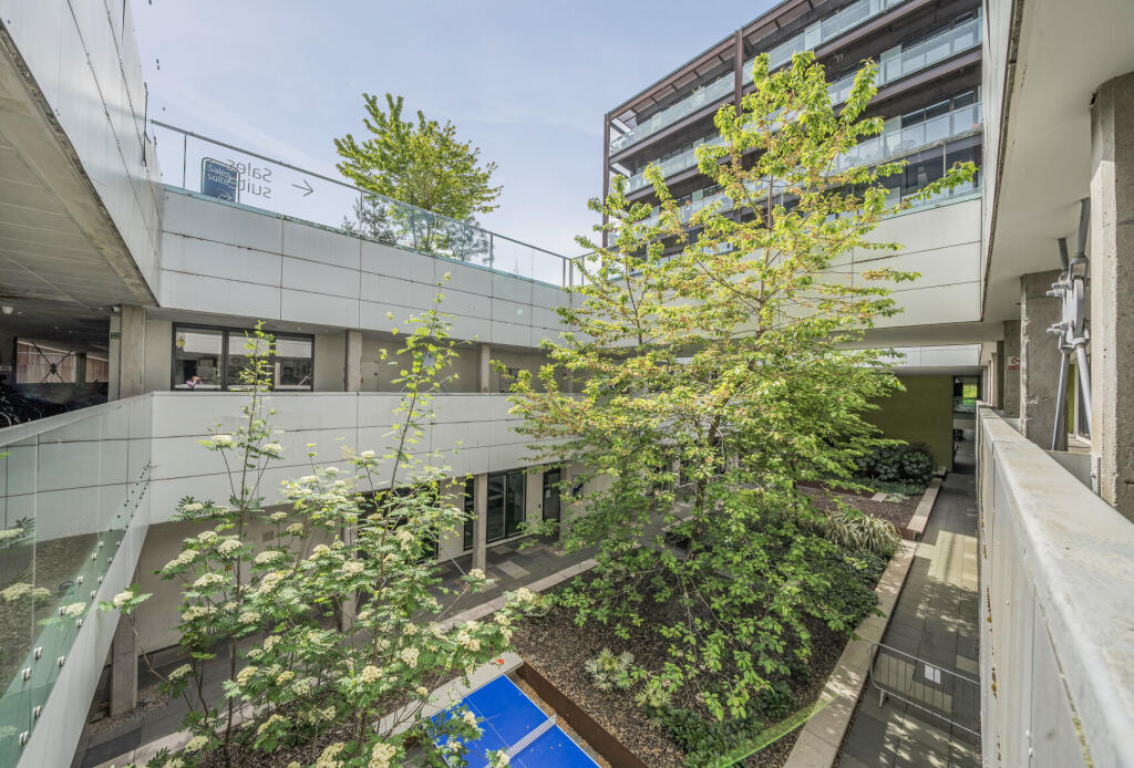 1-681b317344cbf-1...