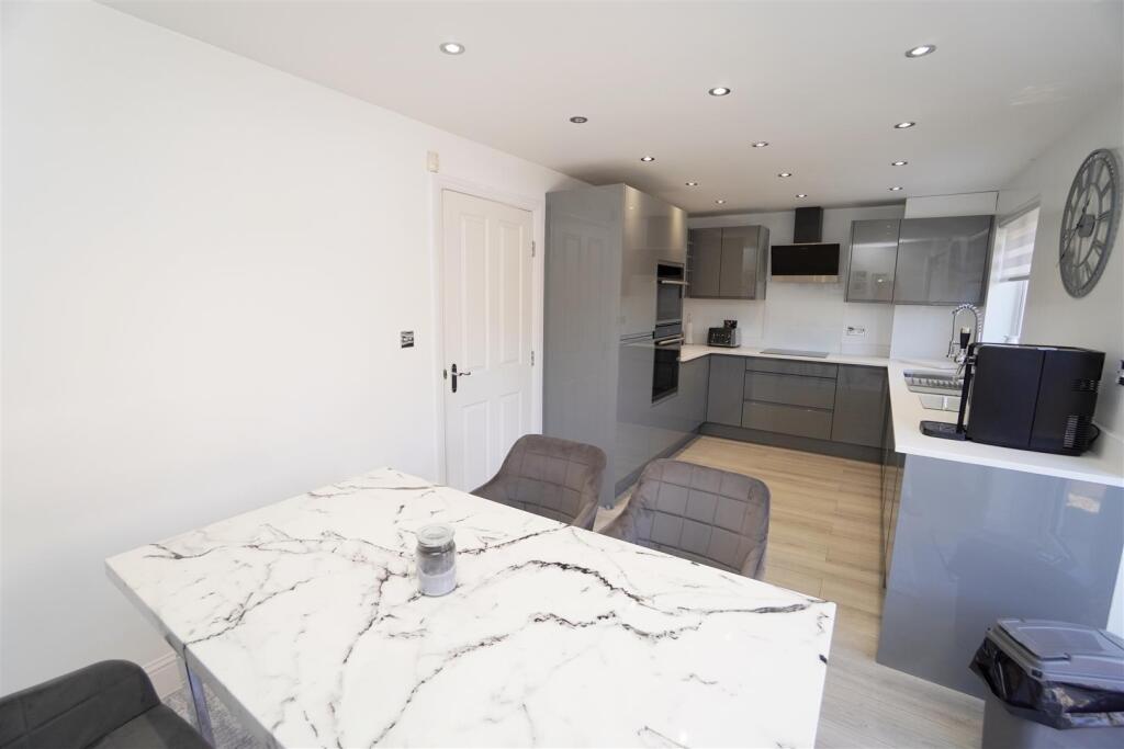 kitchen-dining.jpg